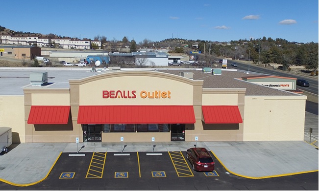 Safeway-Anchored Shopping Center