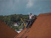 3 Tell-Tale Signs Your Residential Roof Needs a Repair